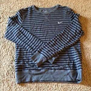 Nike Women’s Crew Sweatshirt (lightweight)